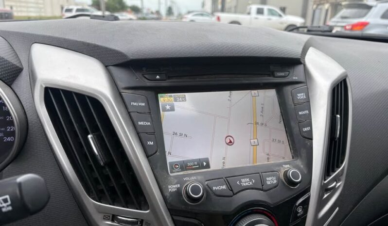 
								2012 Hyundai Veloster full									