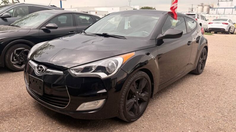
								2012 Hyundai Veloster full									