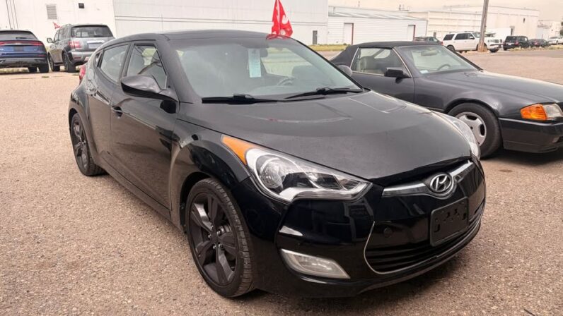
								2012 Hyundai Veloster full									