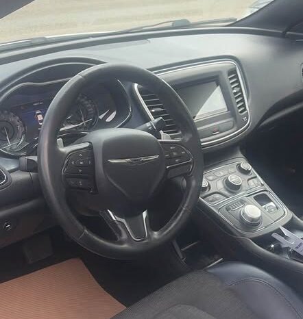 
								2015 Chrysler 200S full									