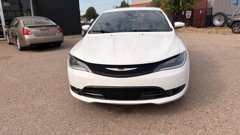 
								2015 Chrysler 200S full									