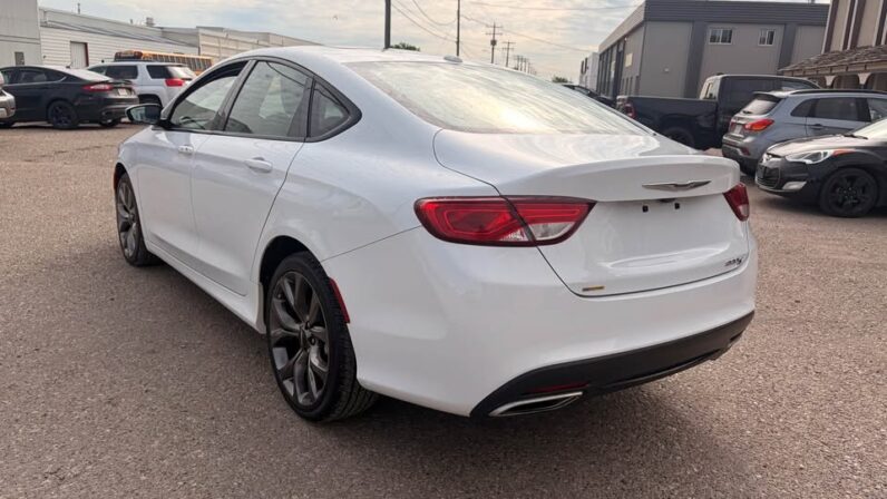 
								2015 Chrysler 200S full									