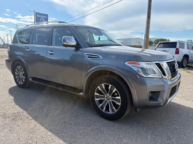 
								2017 Nissan Armada Platinum full									
