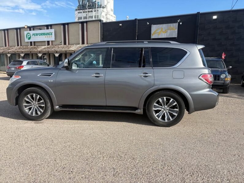 
								2017 Nissan Armada Platinum full									