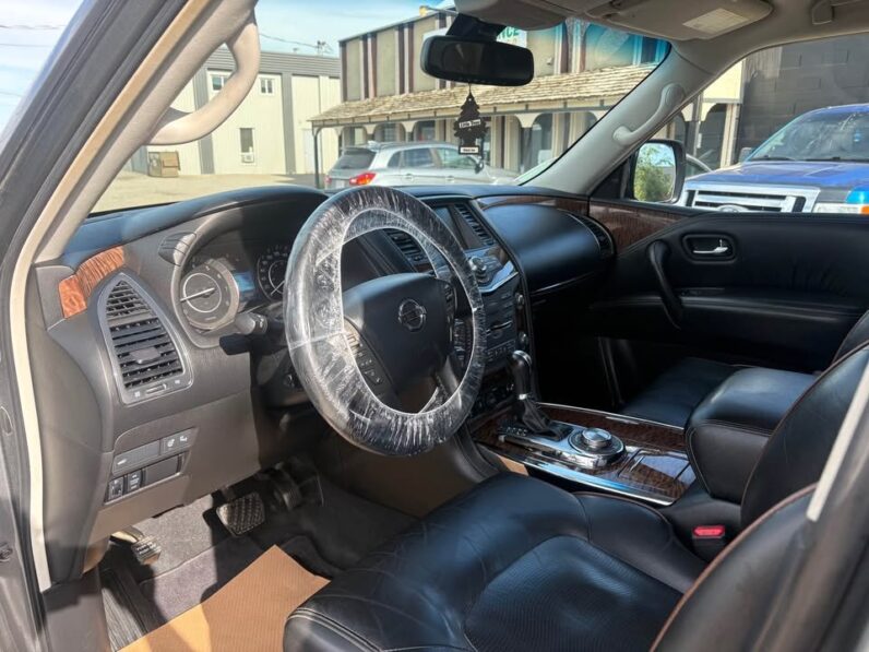 
								2017 Nissan Armada Platinum full									