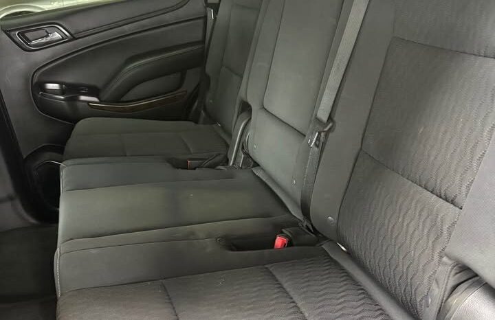 
								2019 Chevrolet Tahoe LS full									