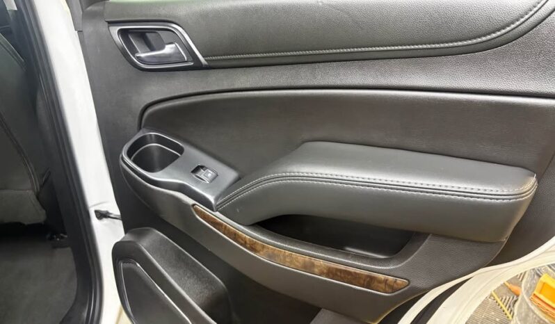 
								2019 Chevrolet Tahoe LS full									