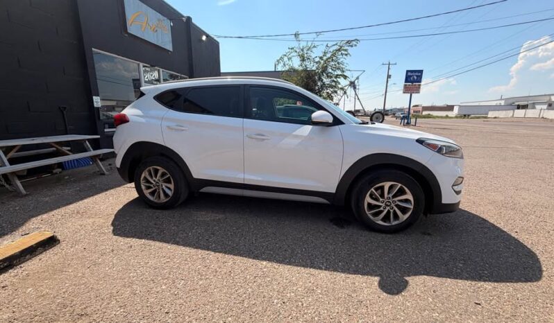
								Hyundai Tucson AWD 2017 2.0l full									